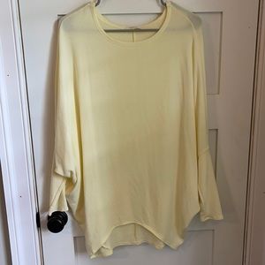 Off the should top from Reddress. Size M.